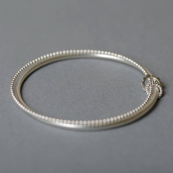 Betty Bangle Silver Detail 2