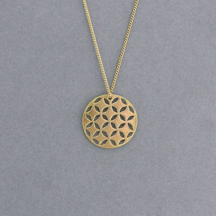 Lila Necklace Gold