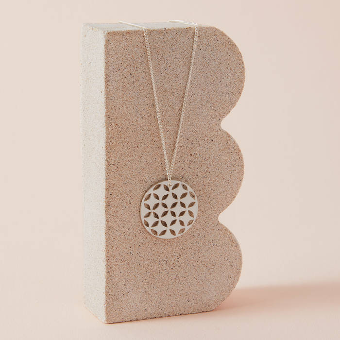 Lila Necklace Silver 2