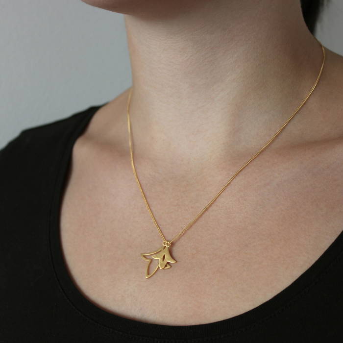 Lily Necklace